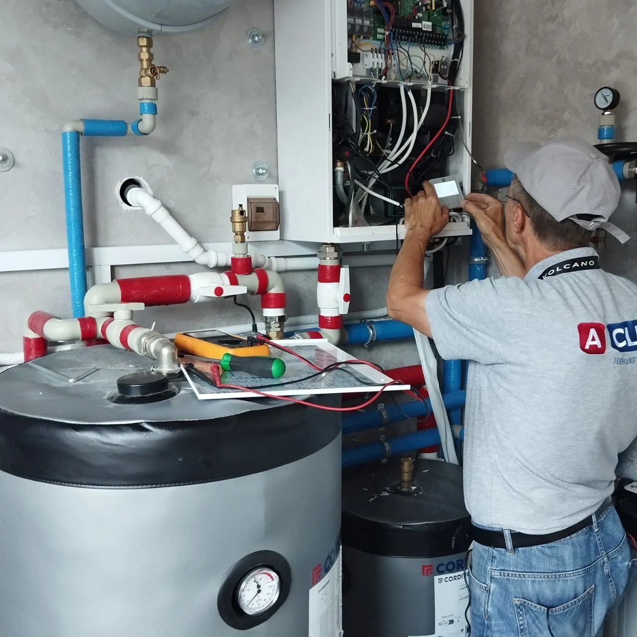 Omakotitalo Mycond Split -lämpöpumpuilla BeeHeat-sarja