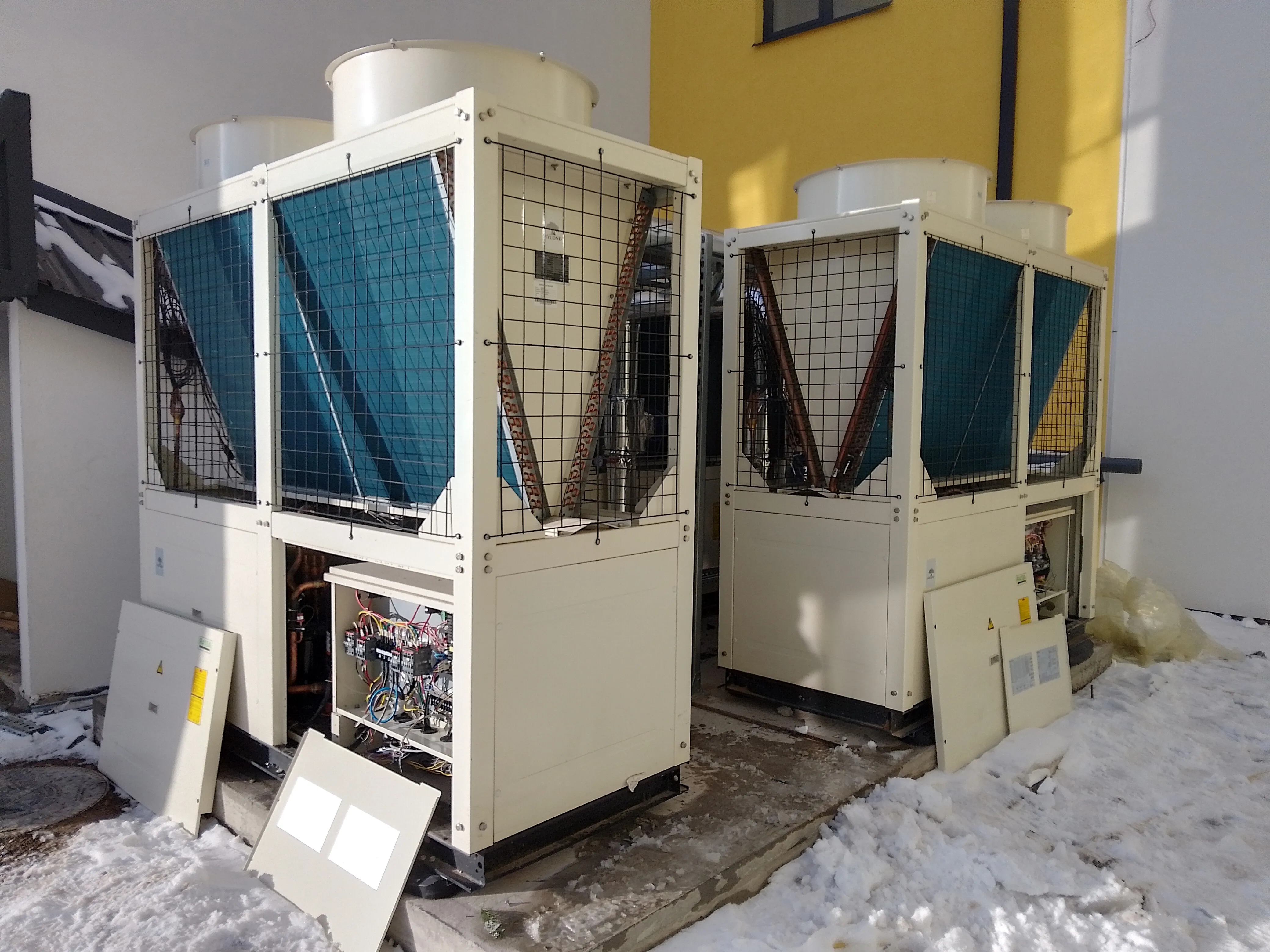Kaupallinen vähittäiskaupan ilmastointijärjestelmä, jota ohjaa Mycond Modular Heat Pump