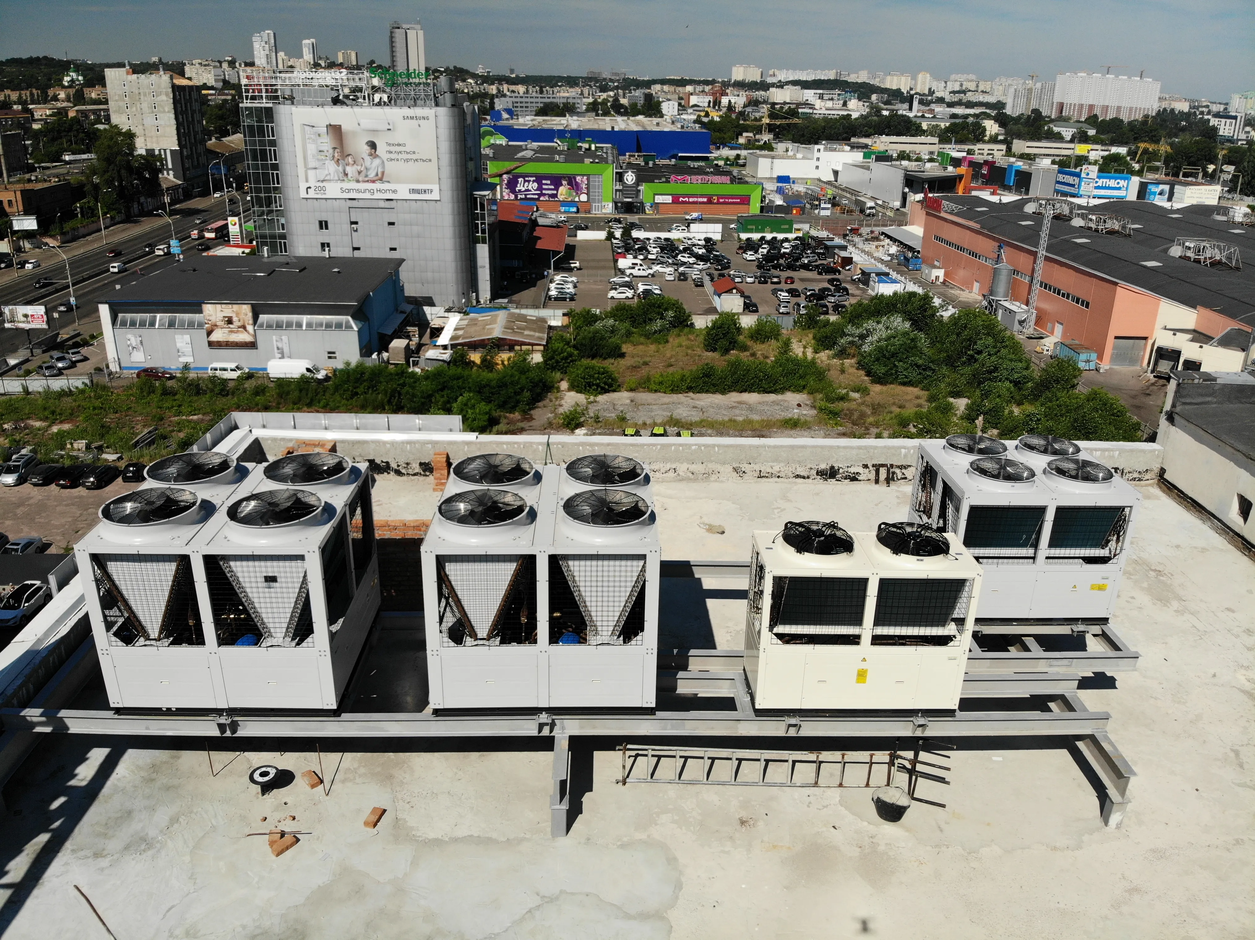 Офісна будівля